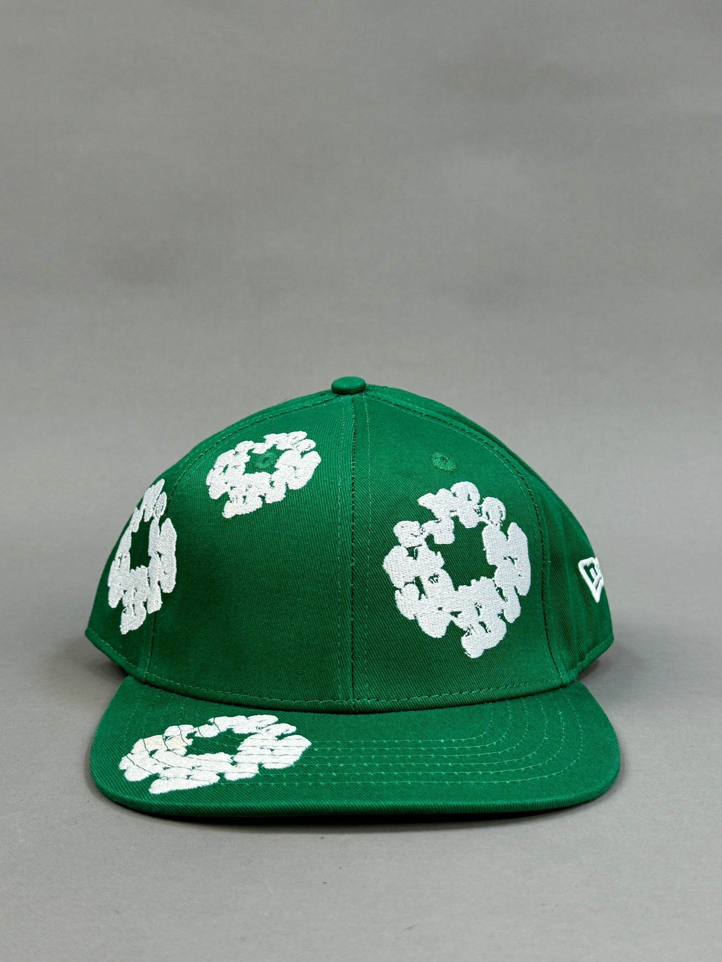 Green fitted hat