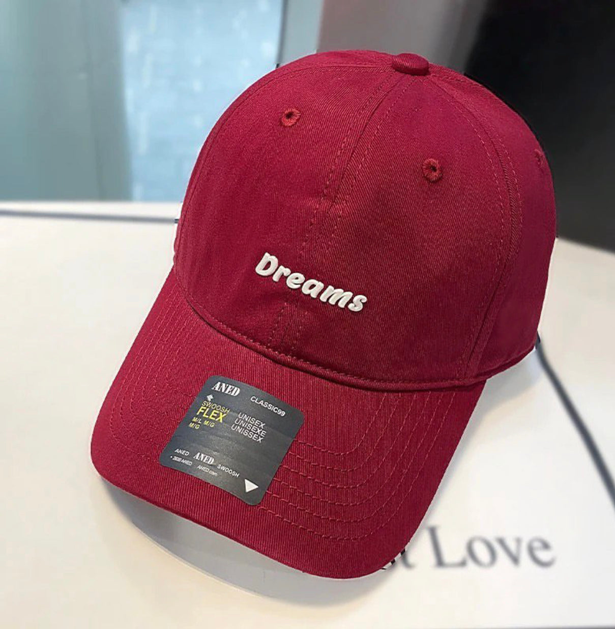 Dreams hat in red