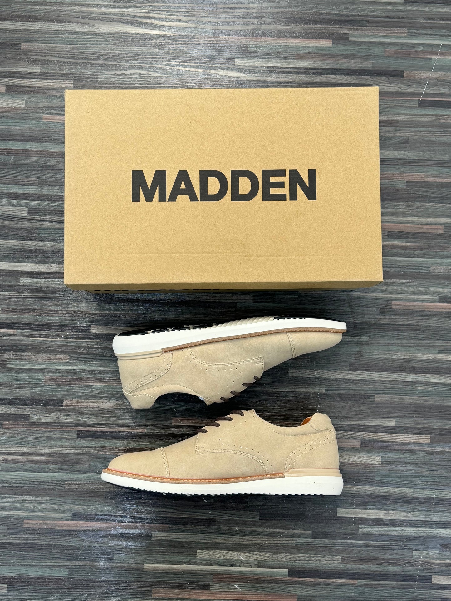 Steve Madden shoe Z034