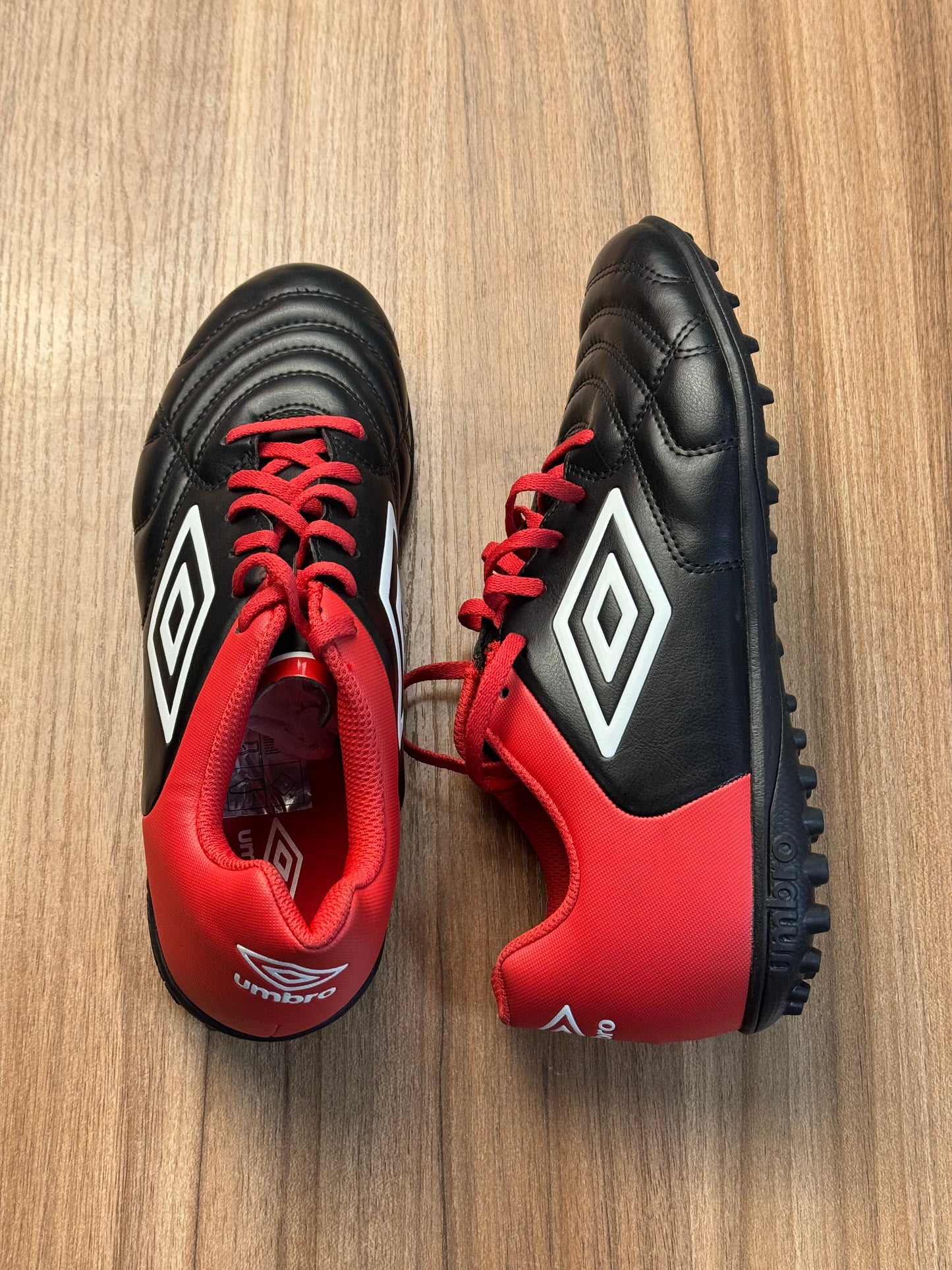 Umbro soccer boot