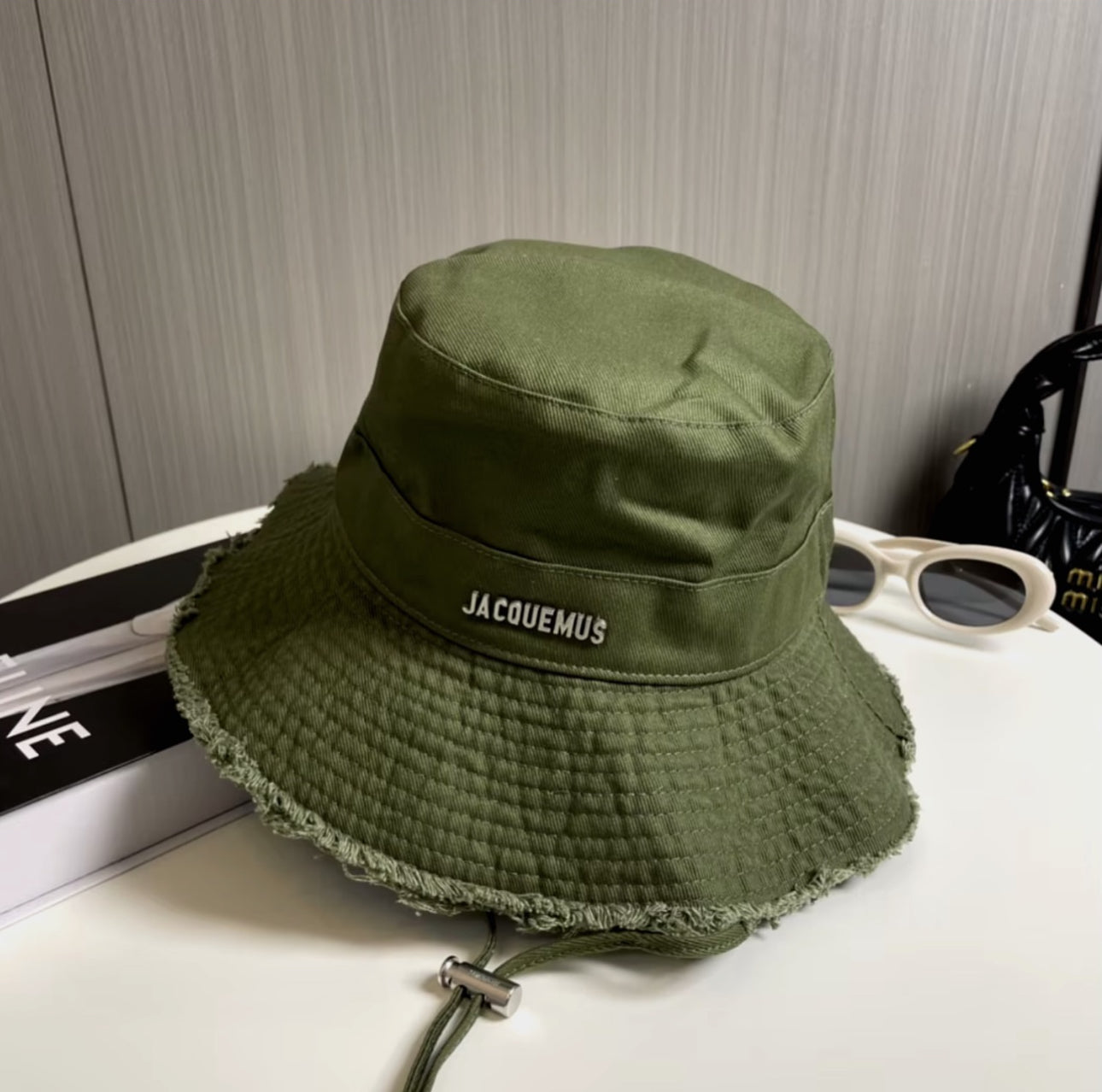 Bucket hat