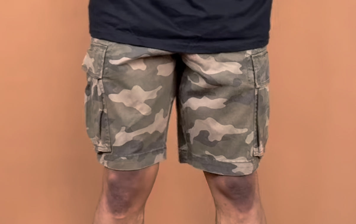 Pull and bear cargo short in camp