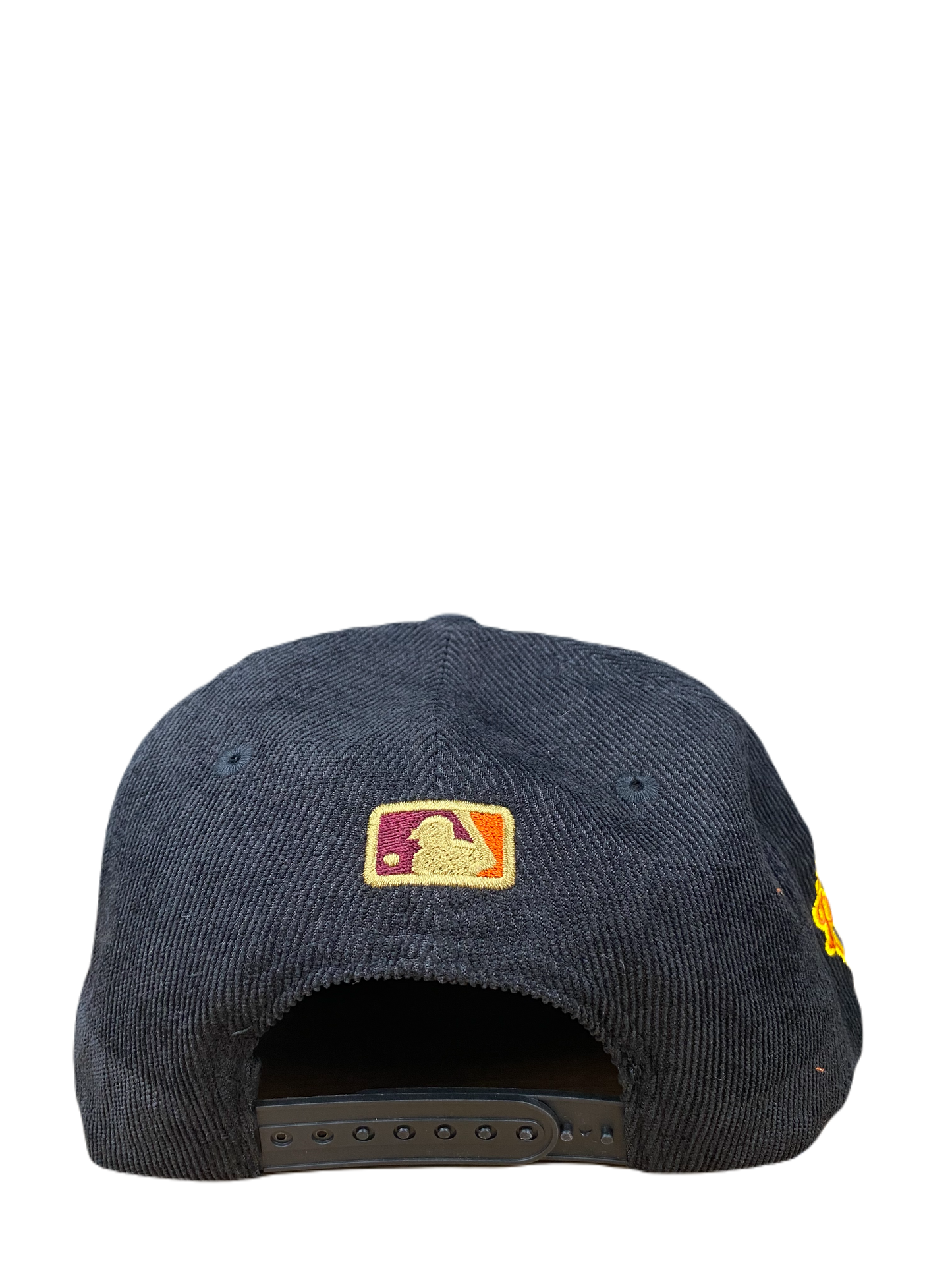 ADJUSTABLE SNAPBACK