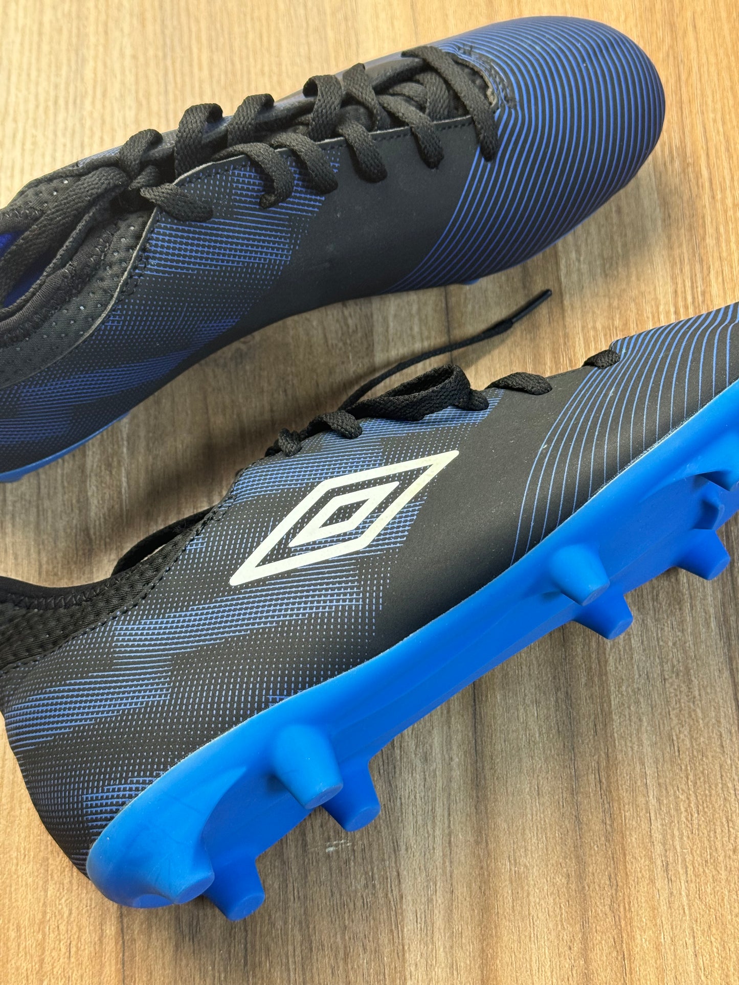 Umbro soccer boot