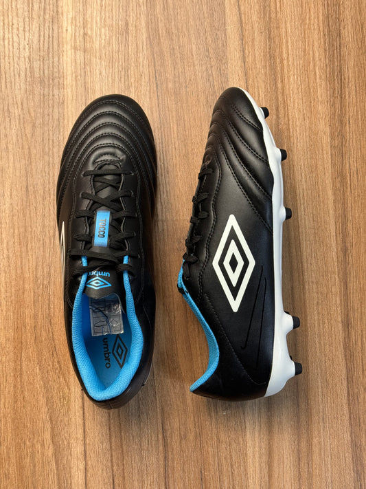 Umbro soccer boot
