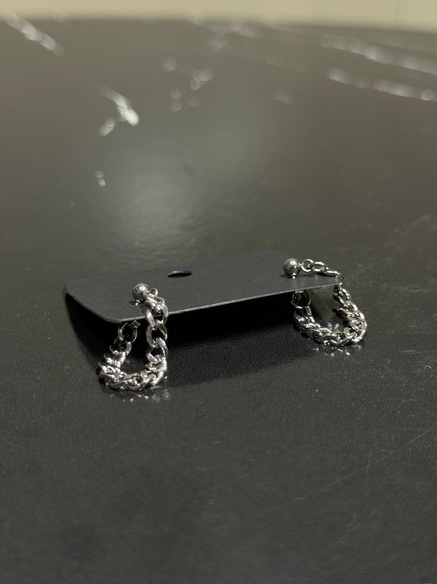 MINI CHAIN EARRING