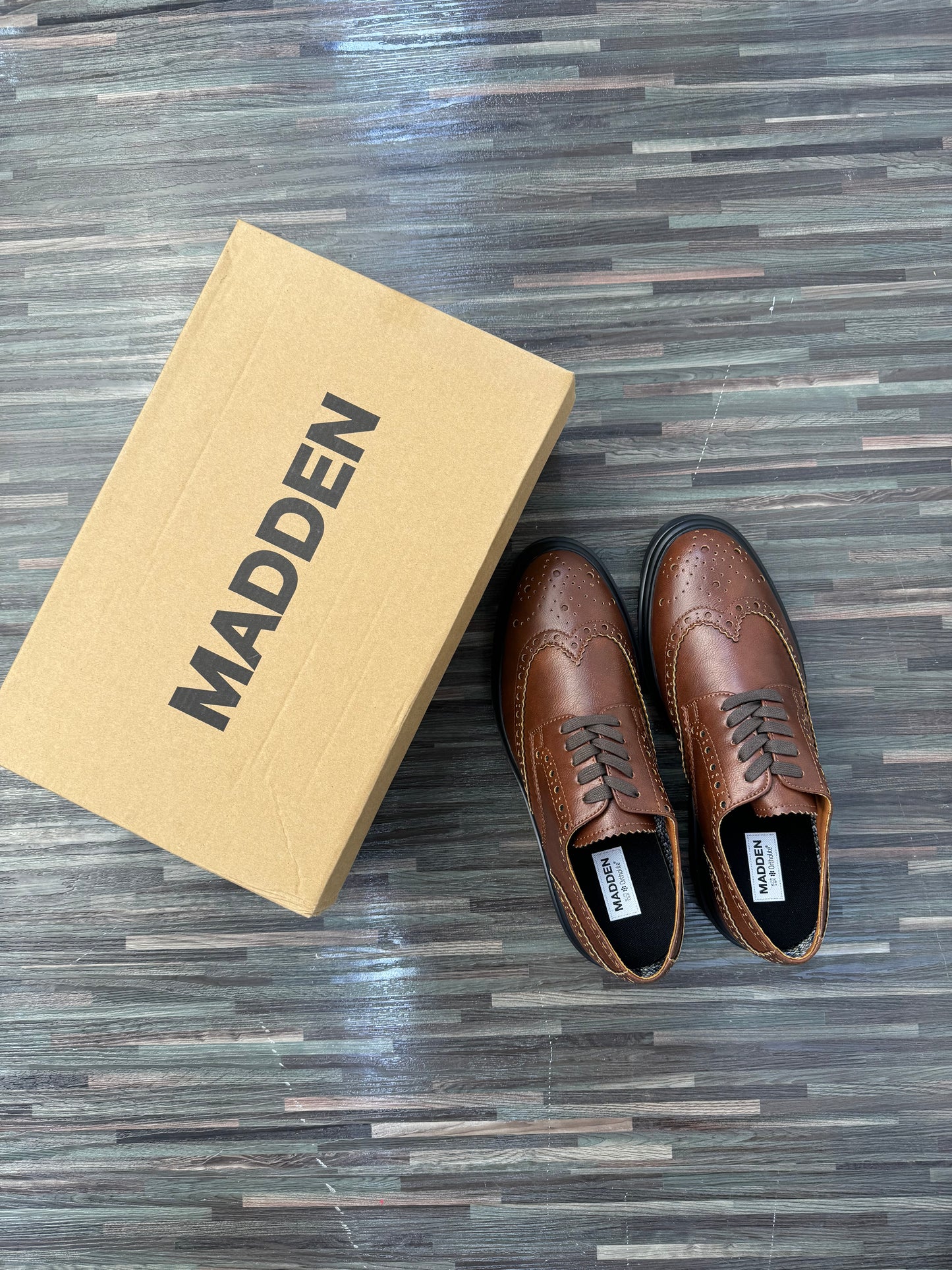 Steve Madden brogues in deep brown Z020