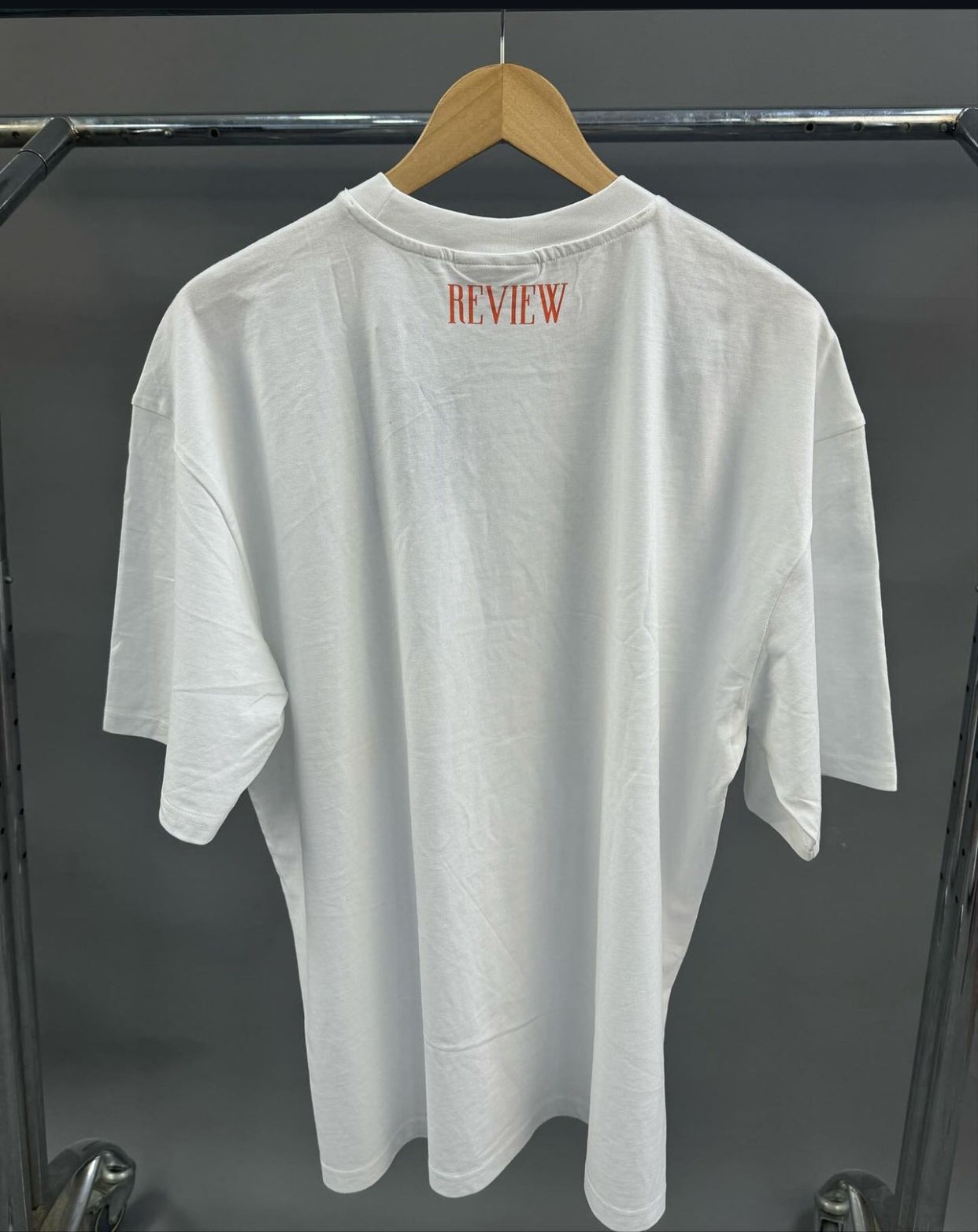 Review prayer tee in white