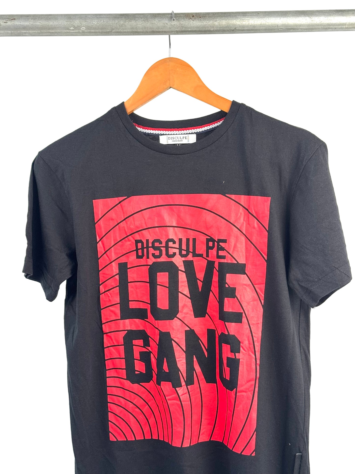 Disculpe tee