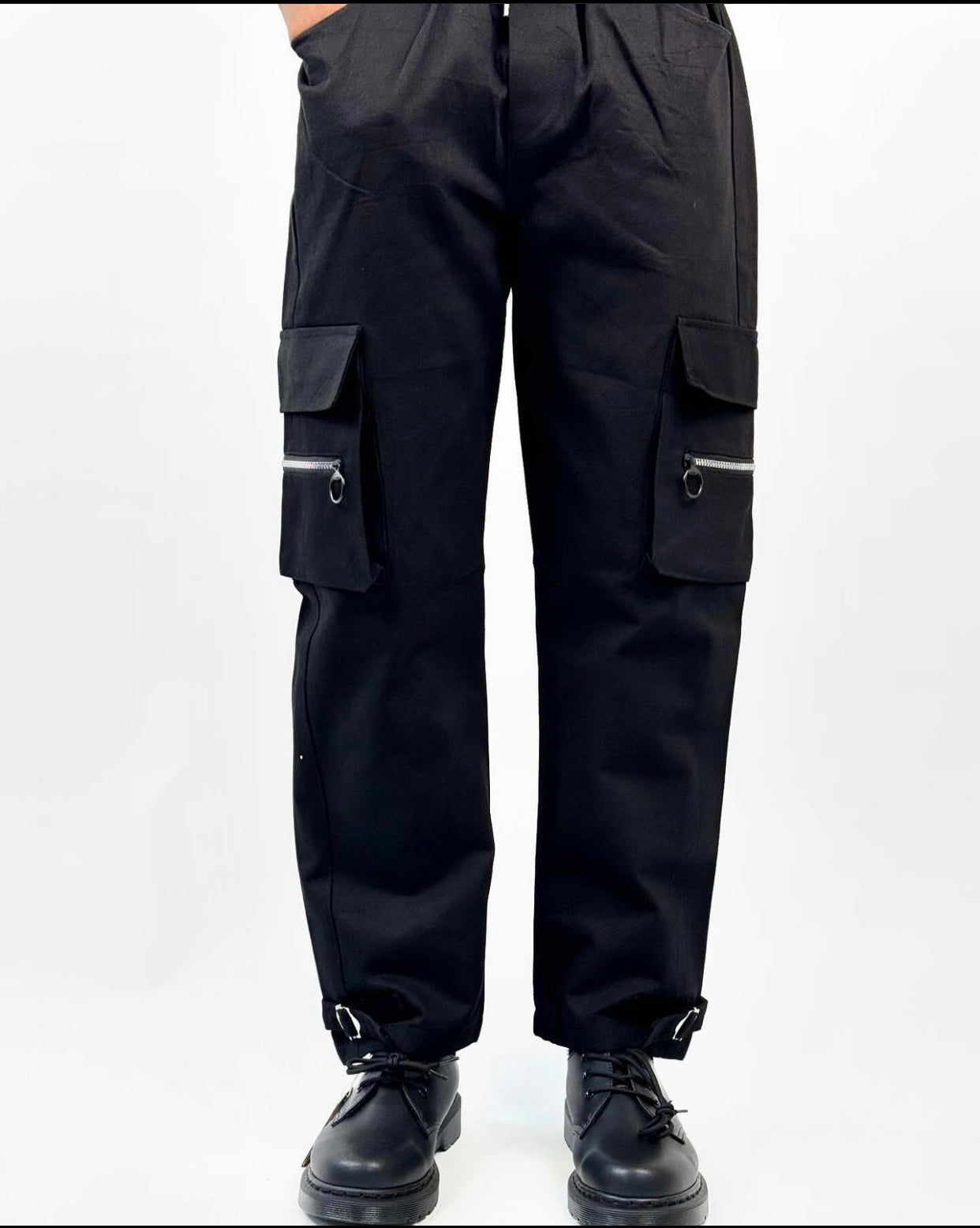 Zedek cargo pant with buckle in black