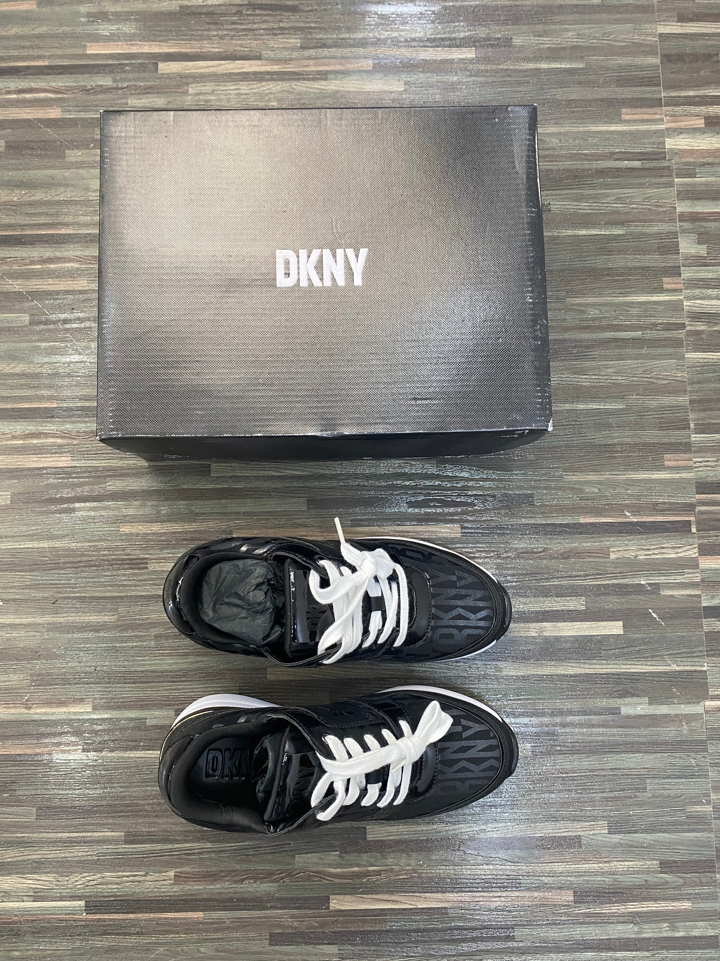 DKNY sneakers ladies Z089