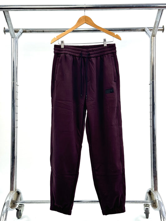 MC jogger in wine