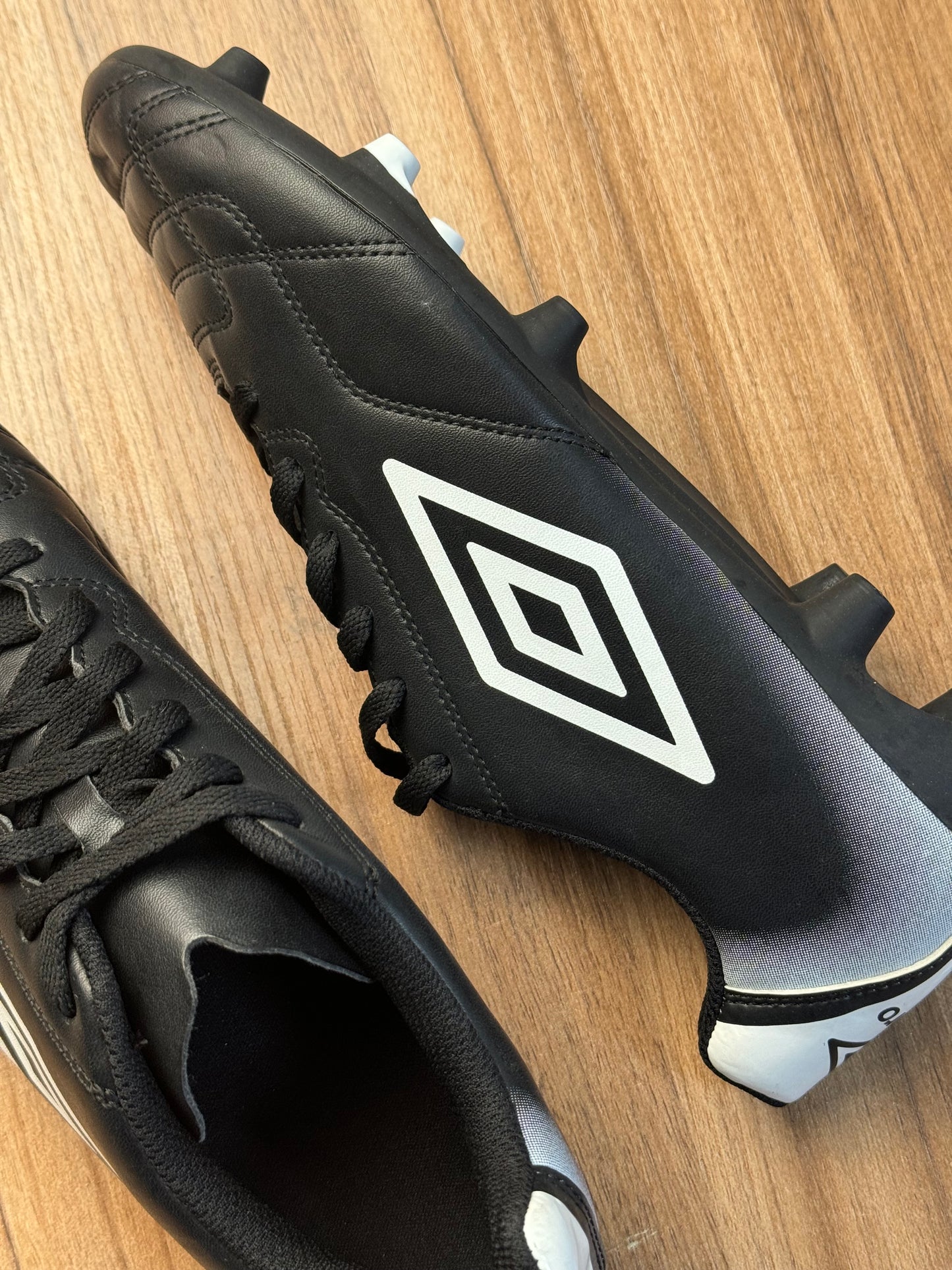 Umbro soccer boot