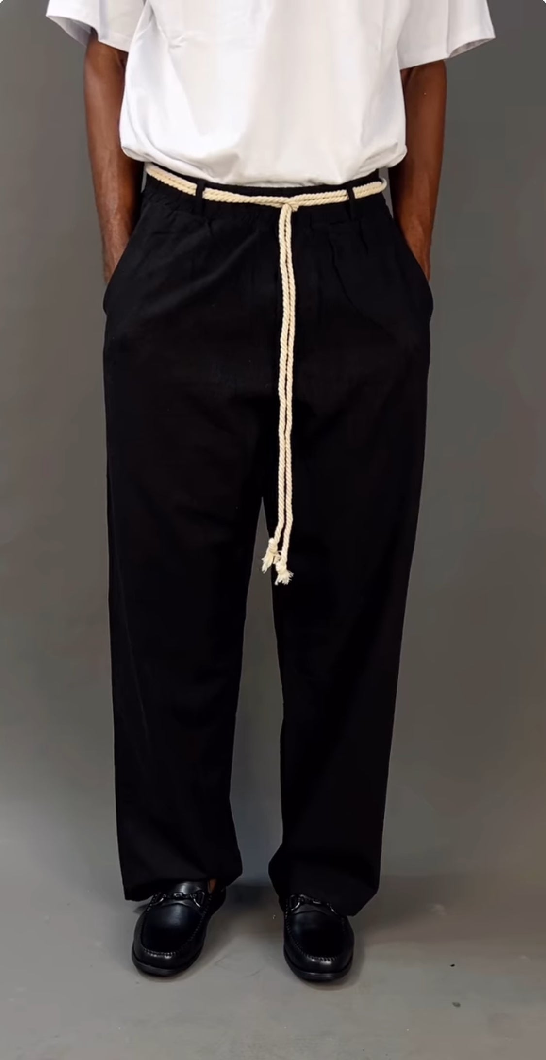 ESSENCE OF LIFE BAGGY LINEN PANTS IN BLACK