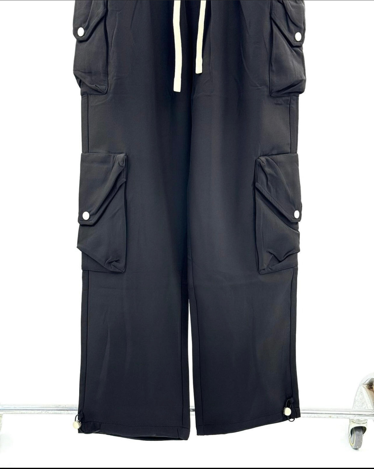 Boybigin parachute combat pant in
black