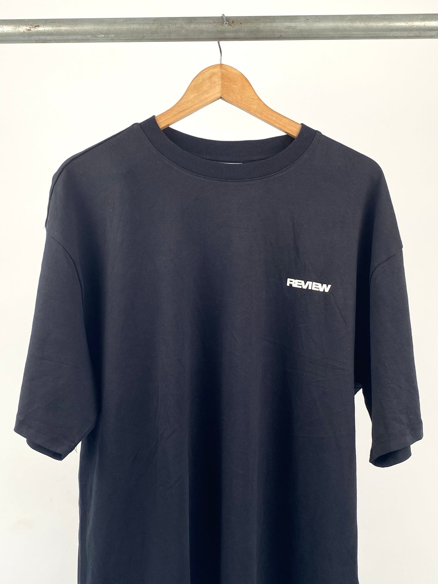 Review tee