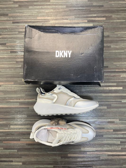 DKNY Sneakers Z091