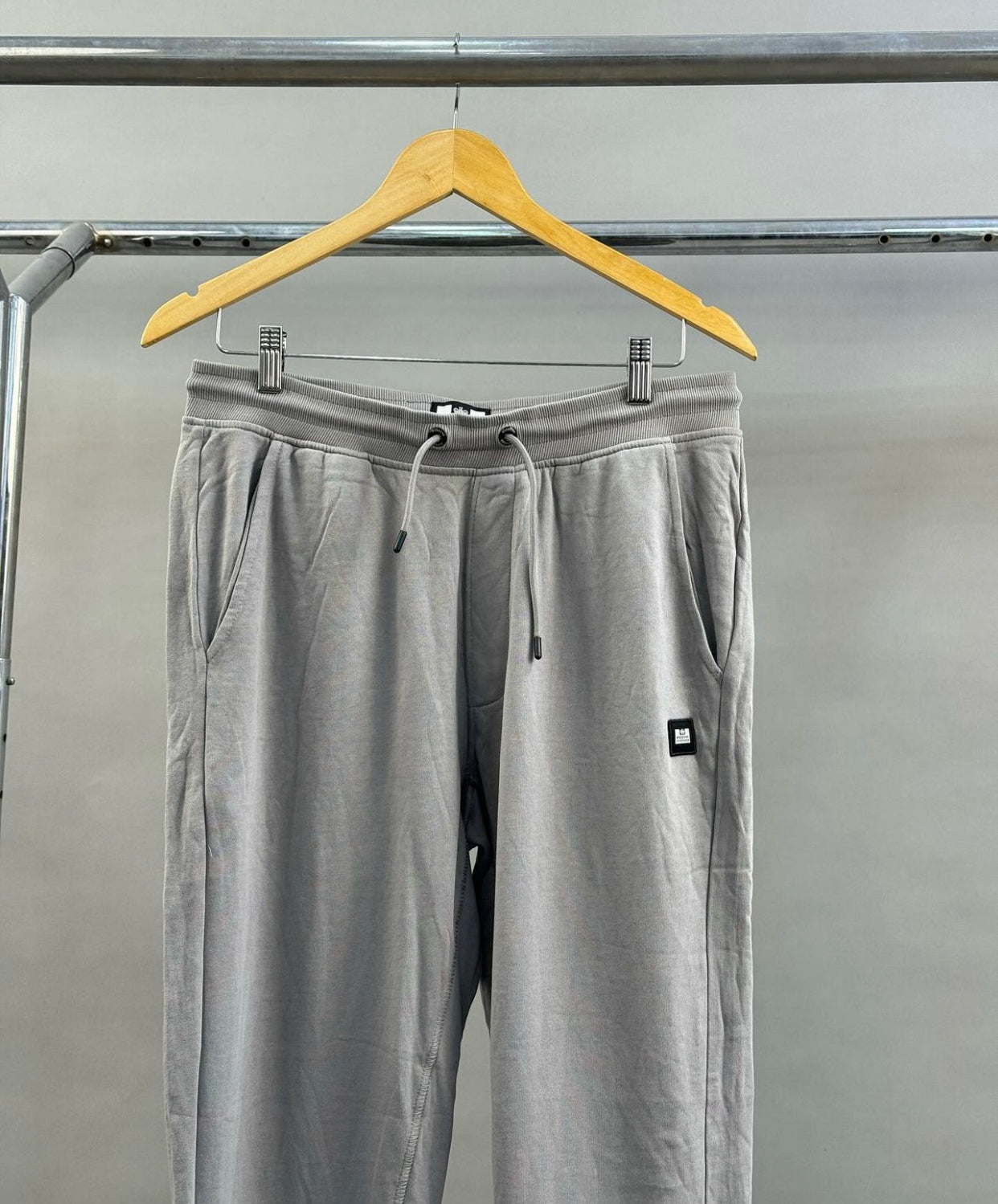 Weekend offender jogger pant in ash