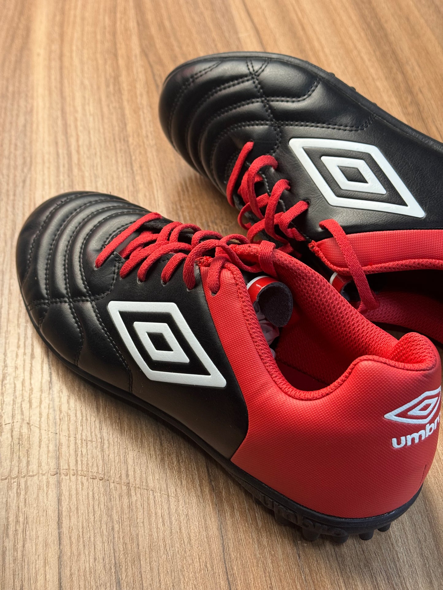 Umbro soccer boot