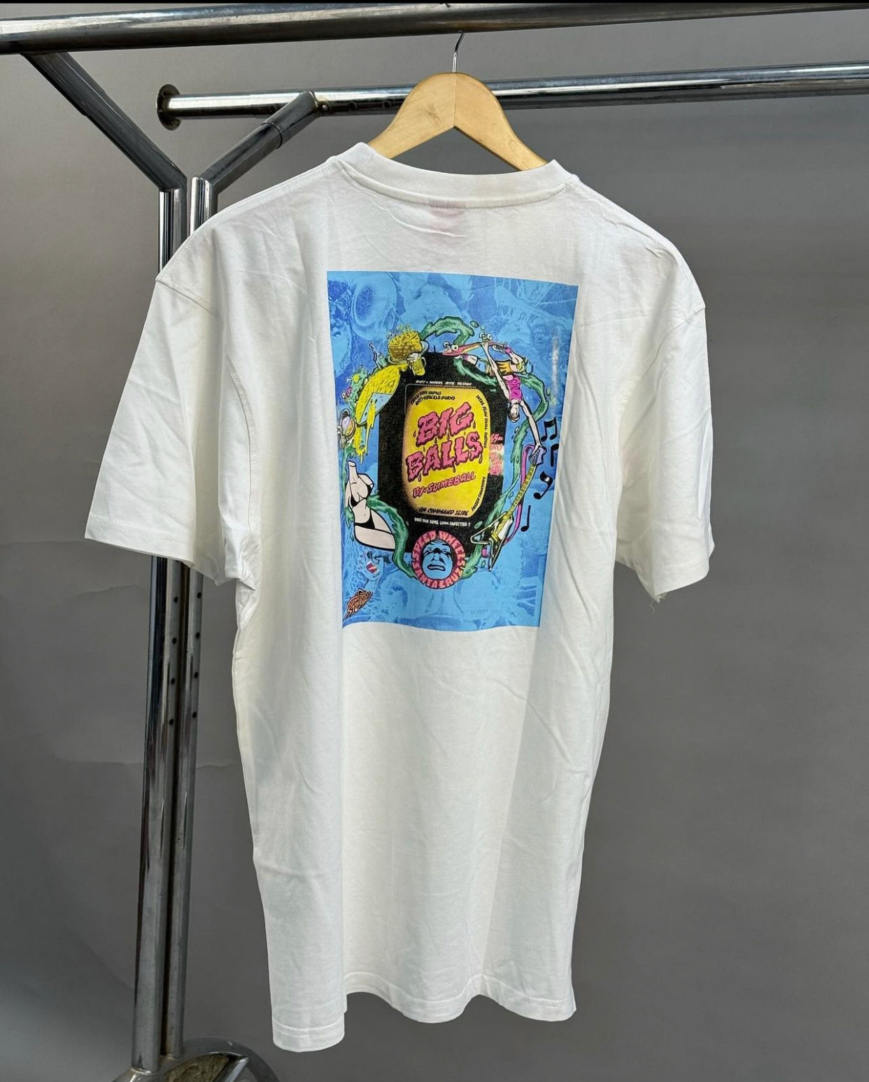 Santa Cruz big ball ad tee