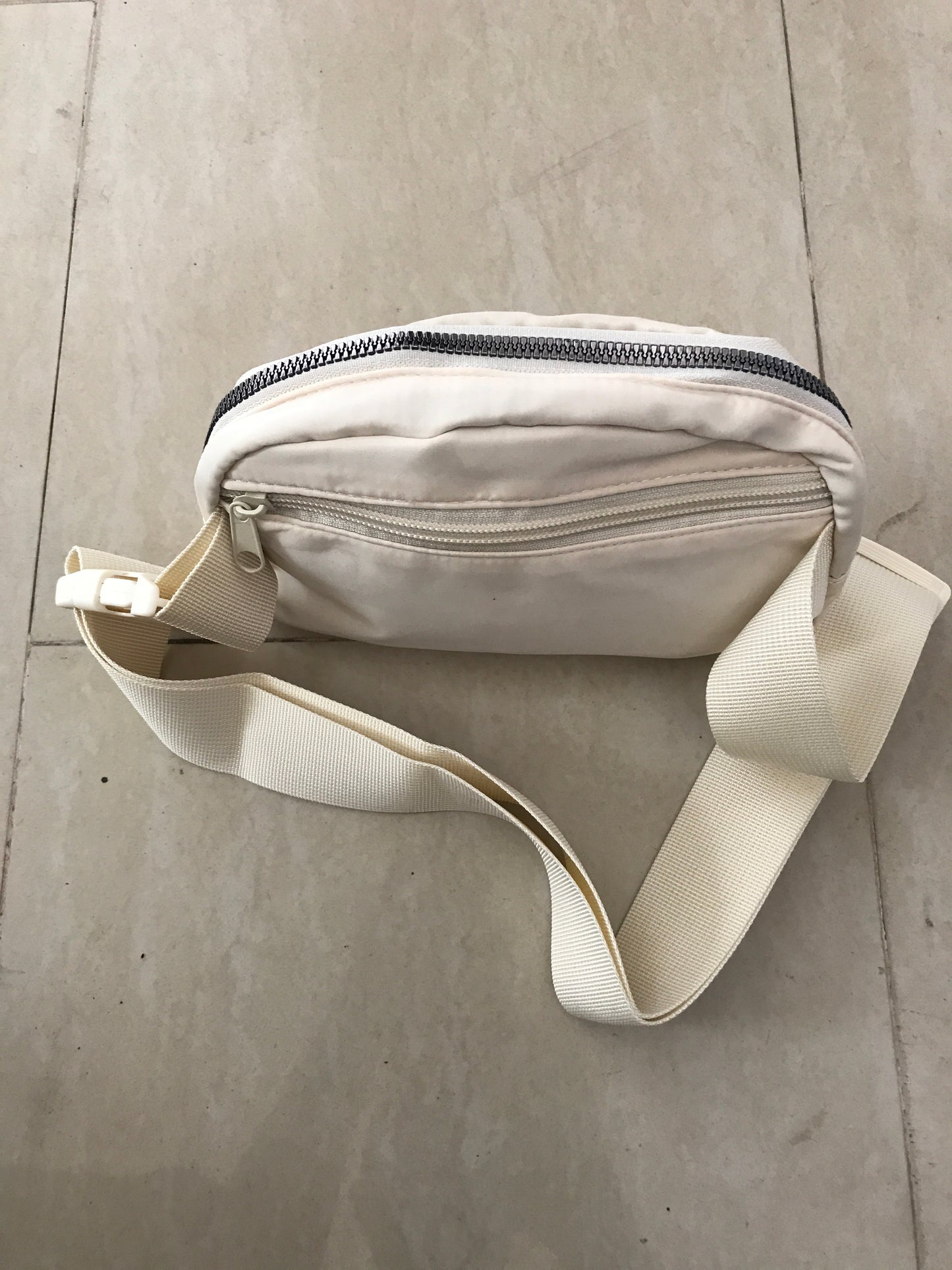 Waist pouch in Cream color