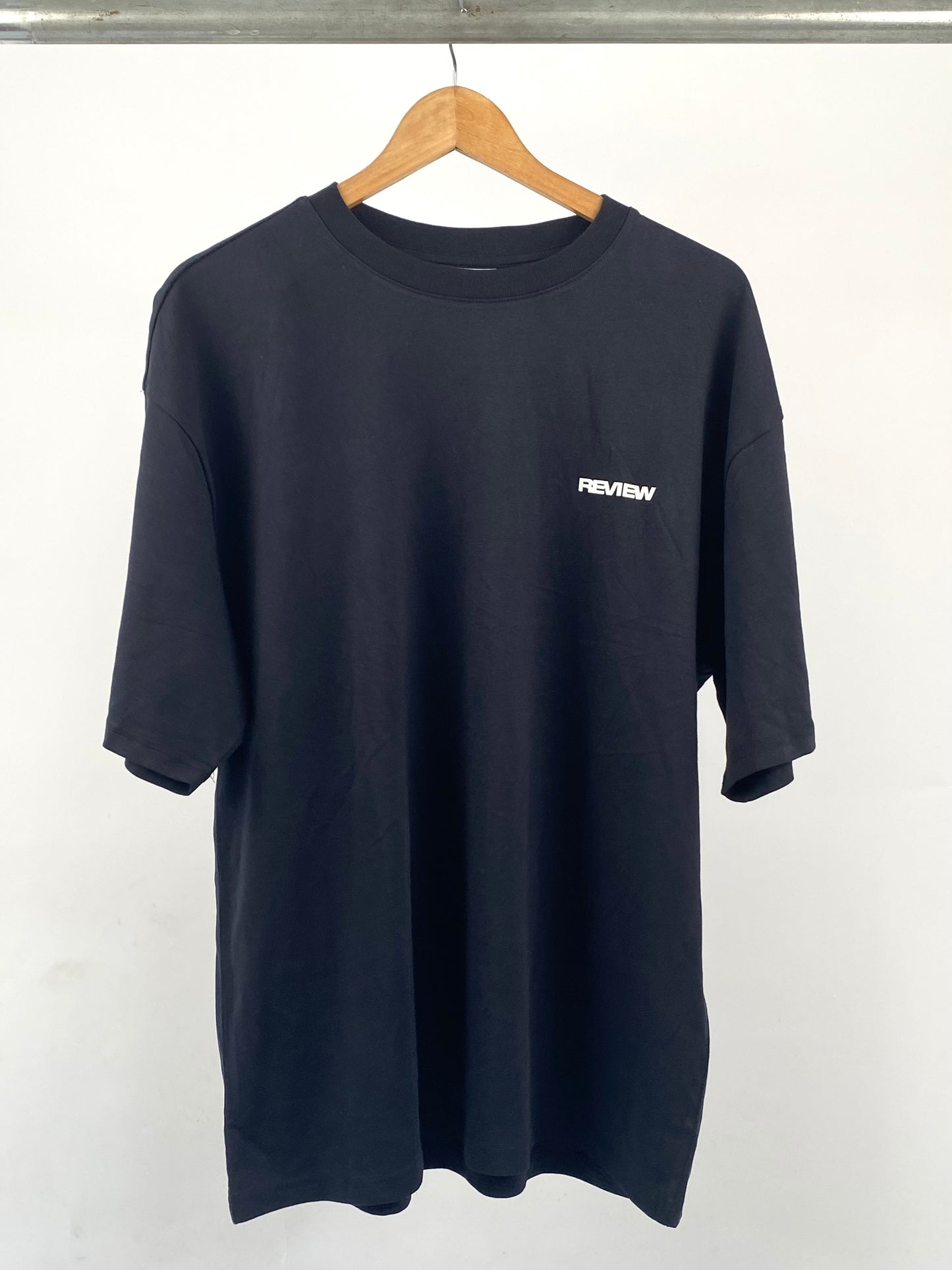 Review tee