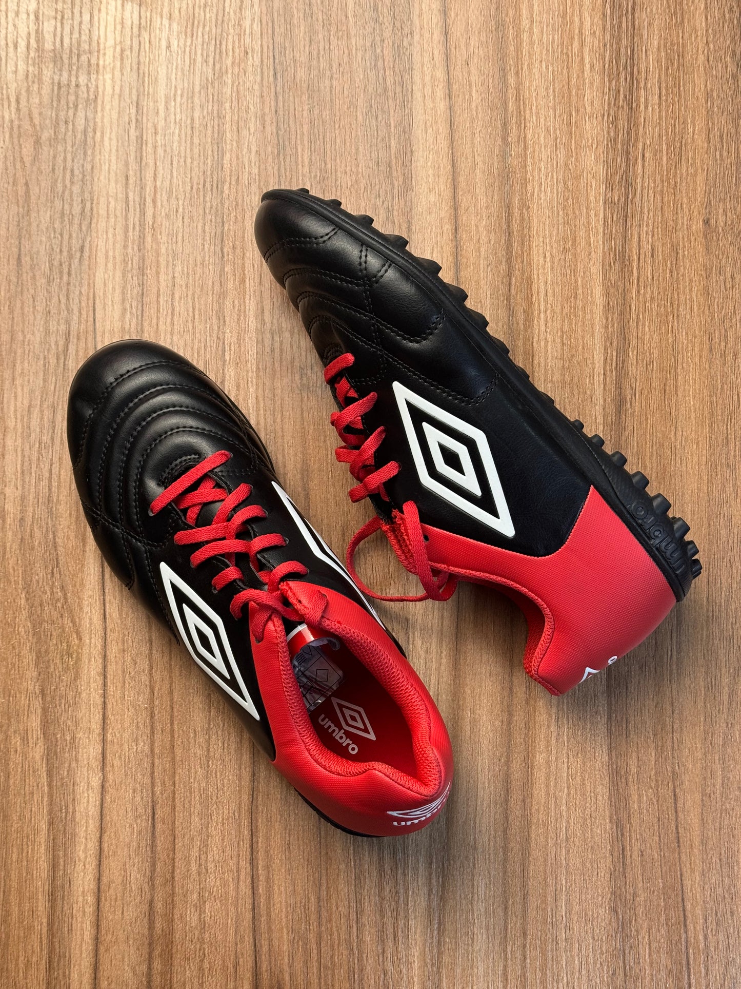 Umbro soccer boot