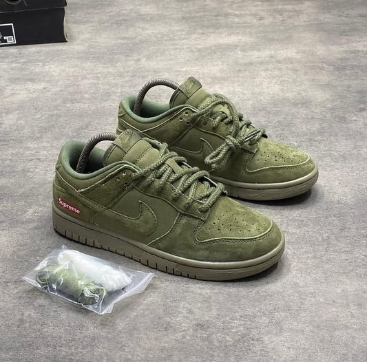 Nike Dunk Supreme