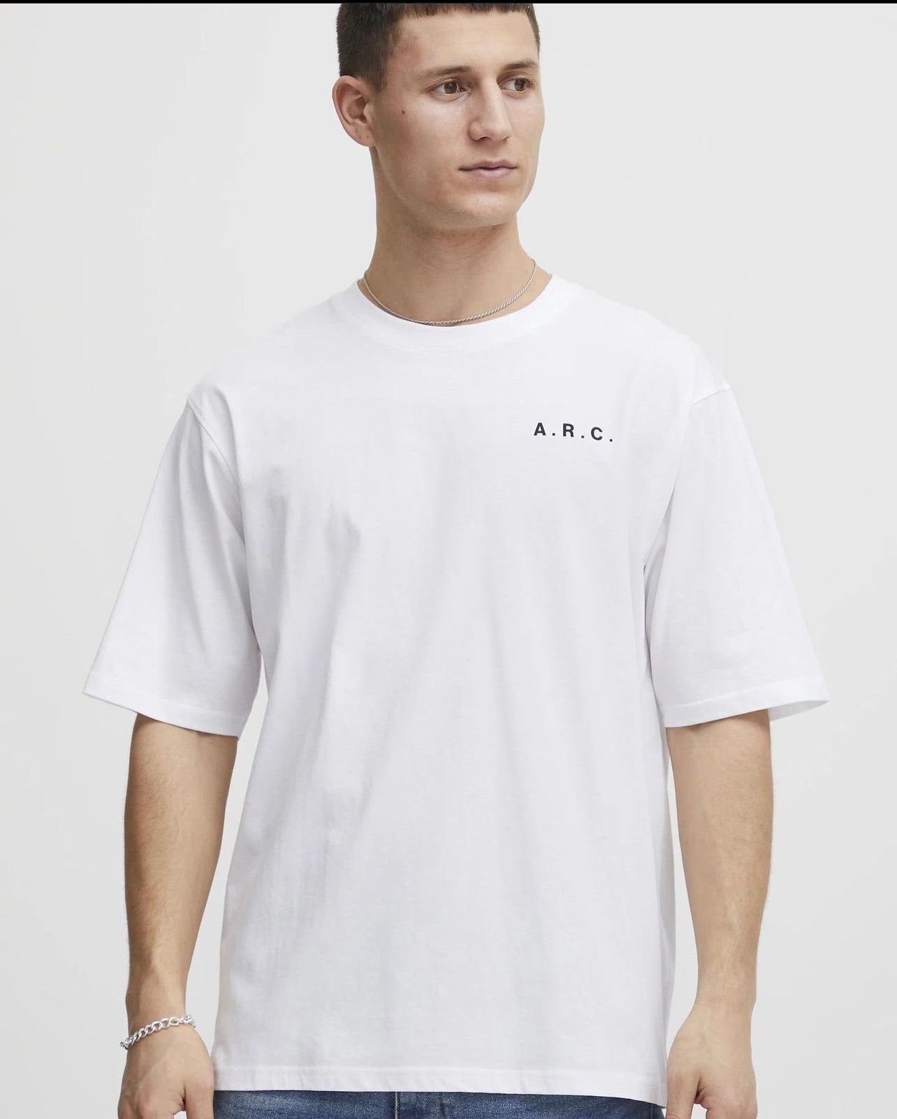 Solid Mono Elan T-shirt in white