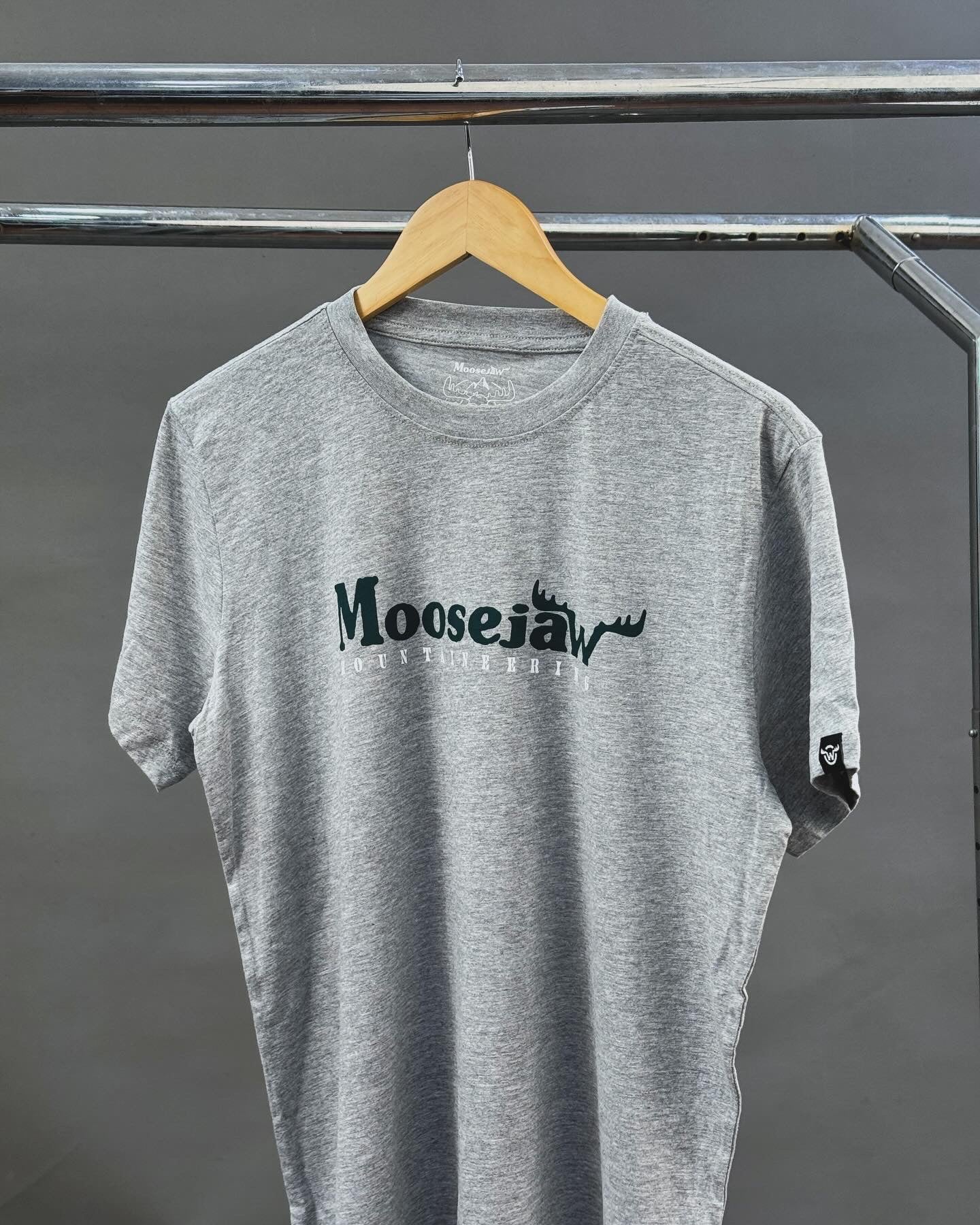 Moose jaw tee