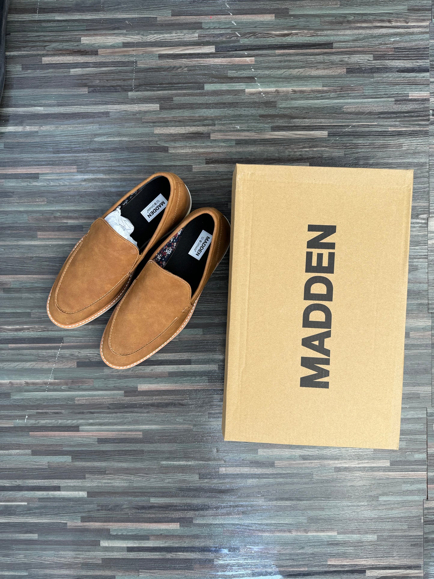 Steve Madden loafers Z018