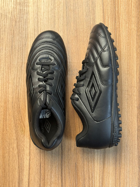 Umbro soccer boot