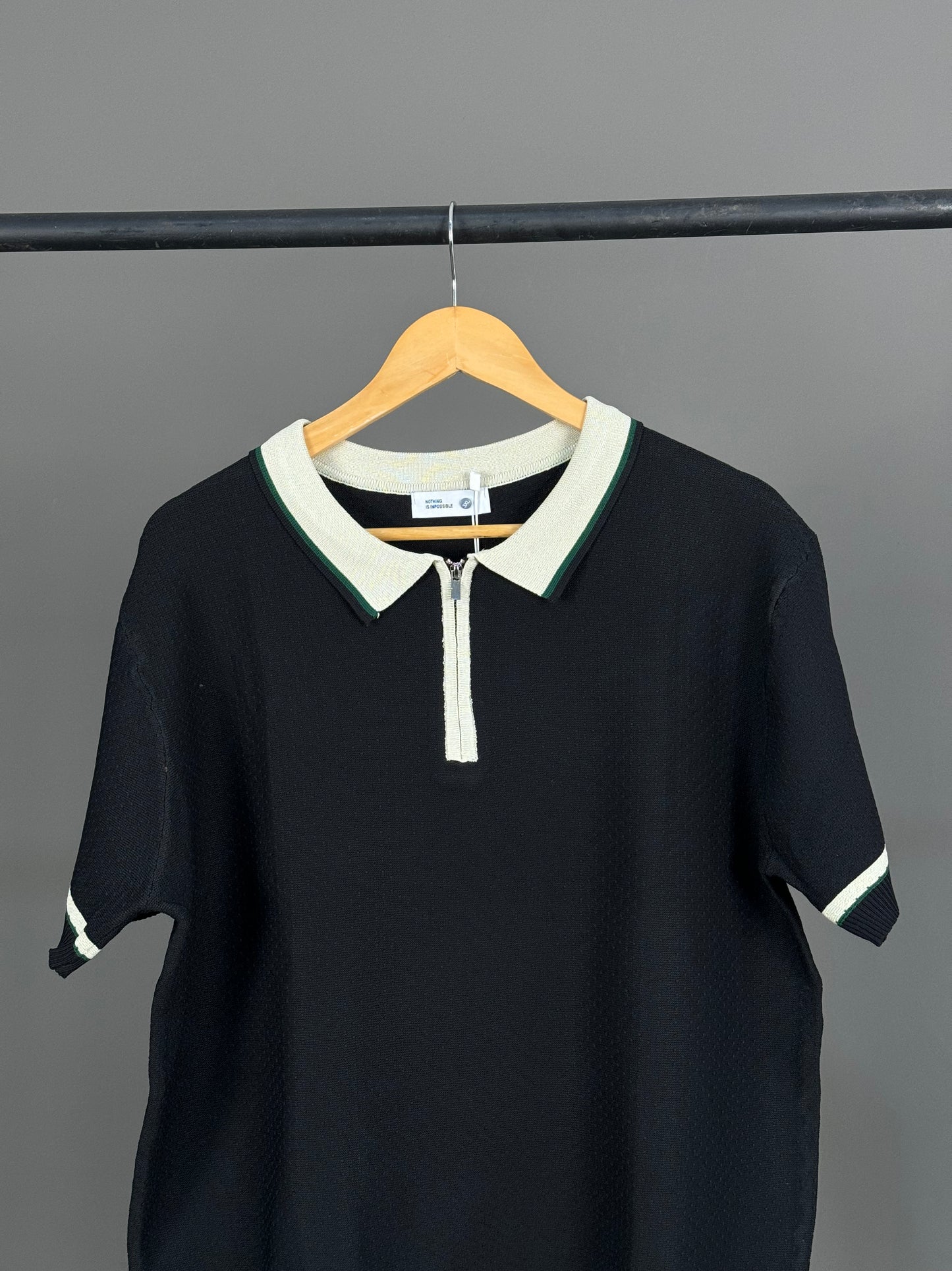 KNITTED POLO 1