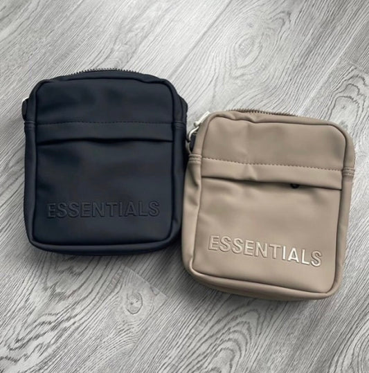 Essential cross body bag in beige