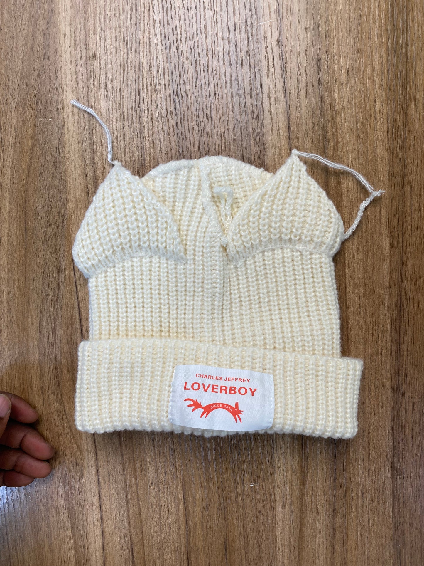 Loverboy head warmer in cream