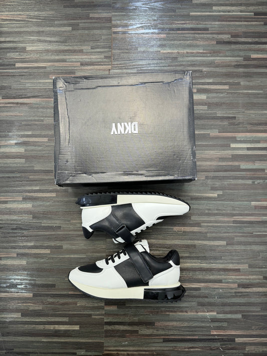 DKNY Trainers (female) Z058