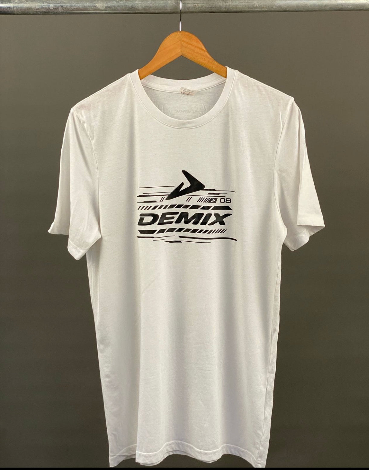 Demix tee