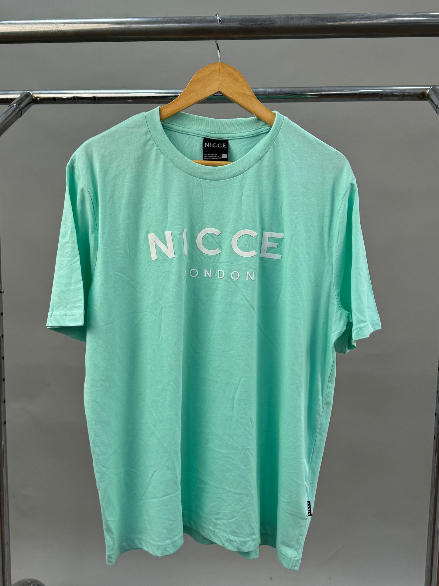 Nicce tee