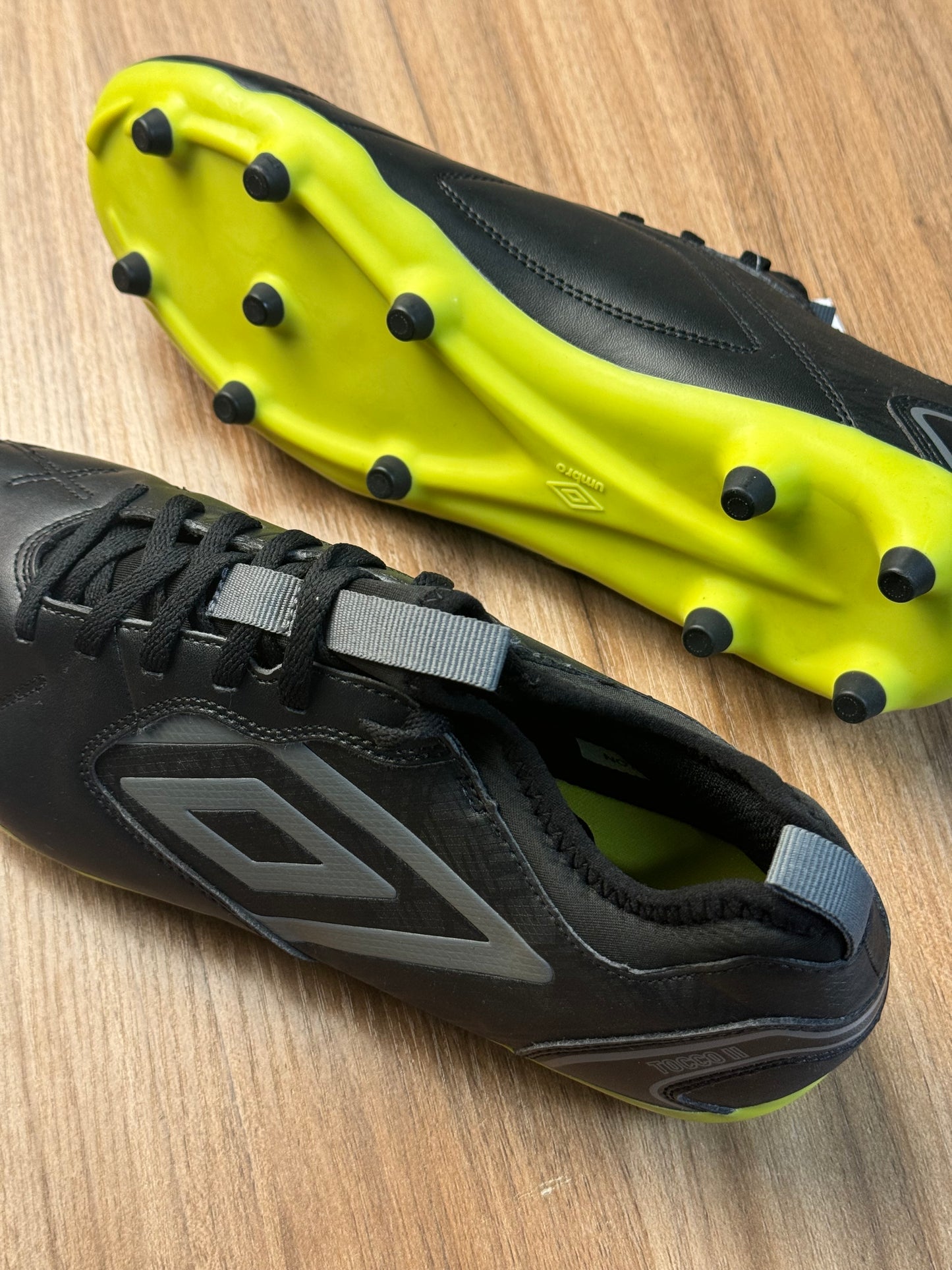 Umbro soccer boot