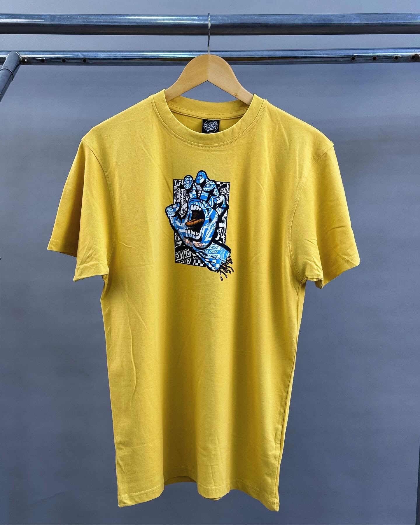 Santa Cruz flier hand tee