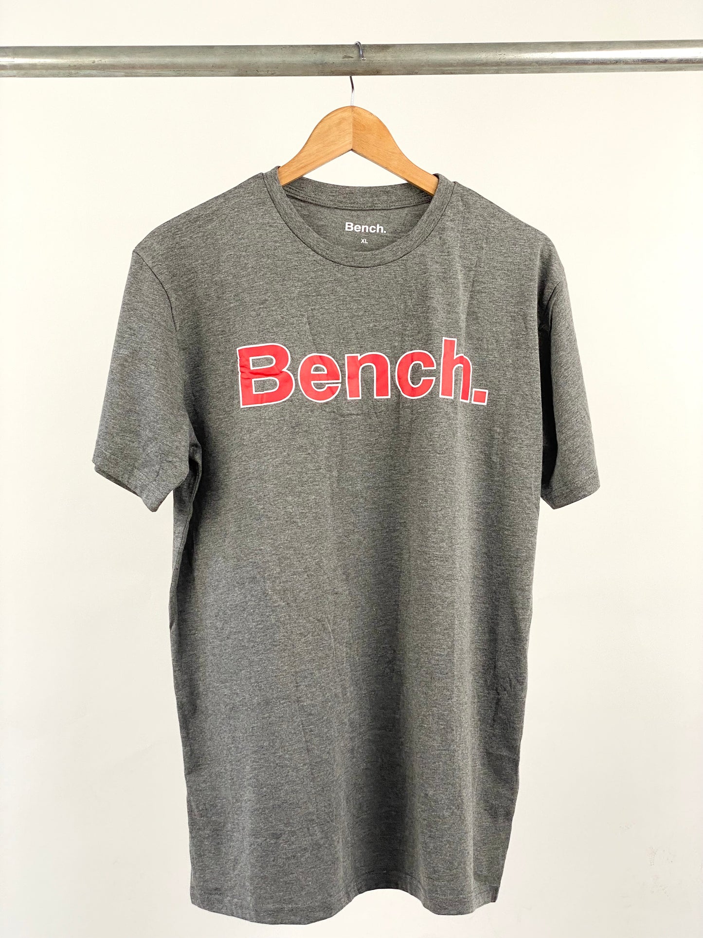 Bench tee