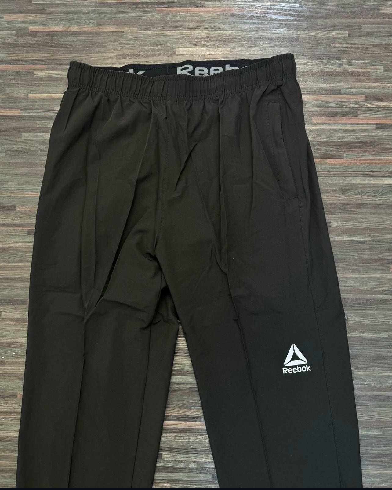 Track pant in black B01