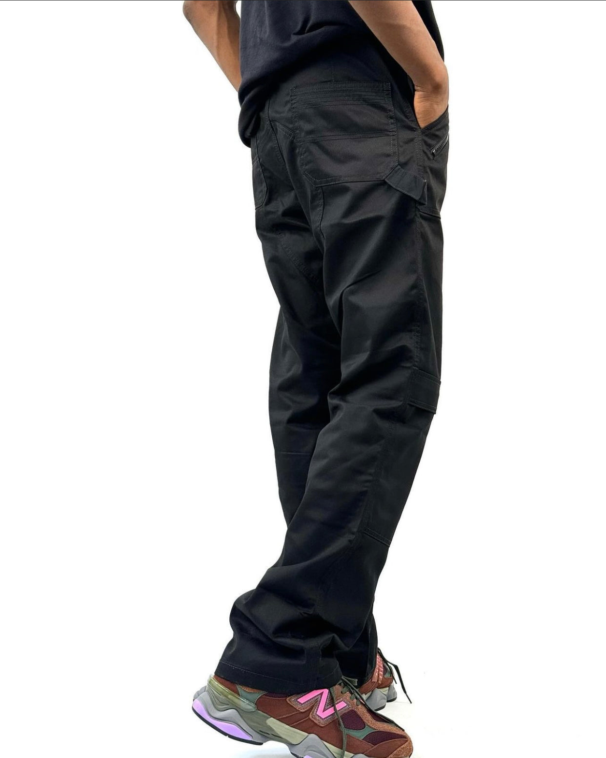 Taille pants in black