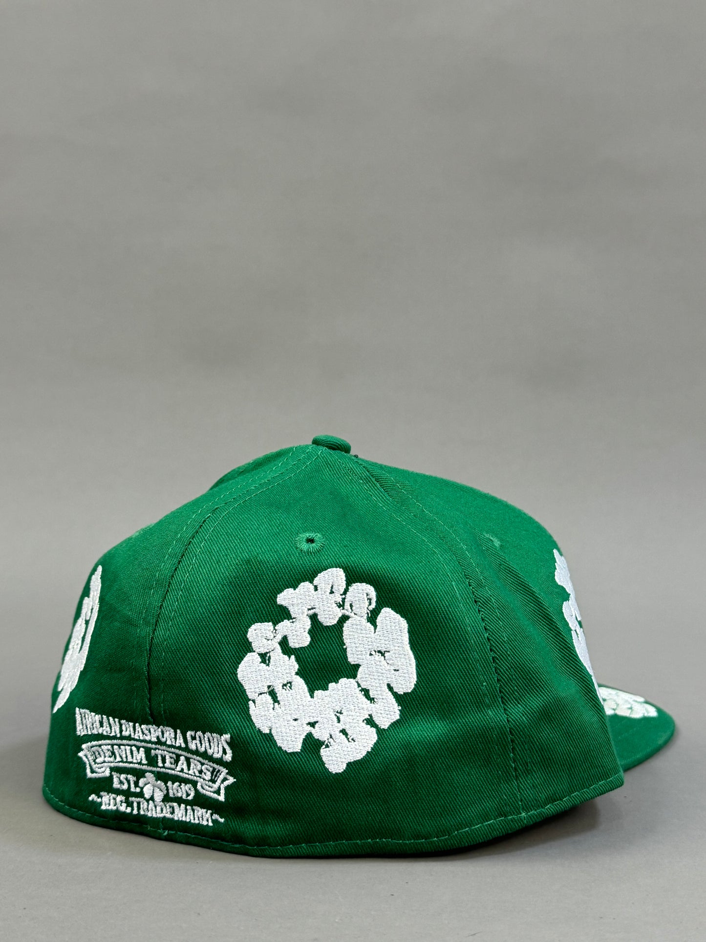 Green fitted hat