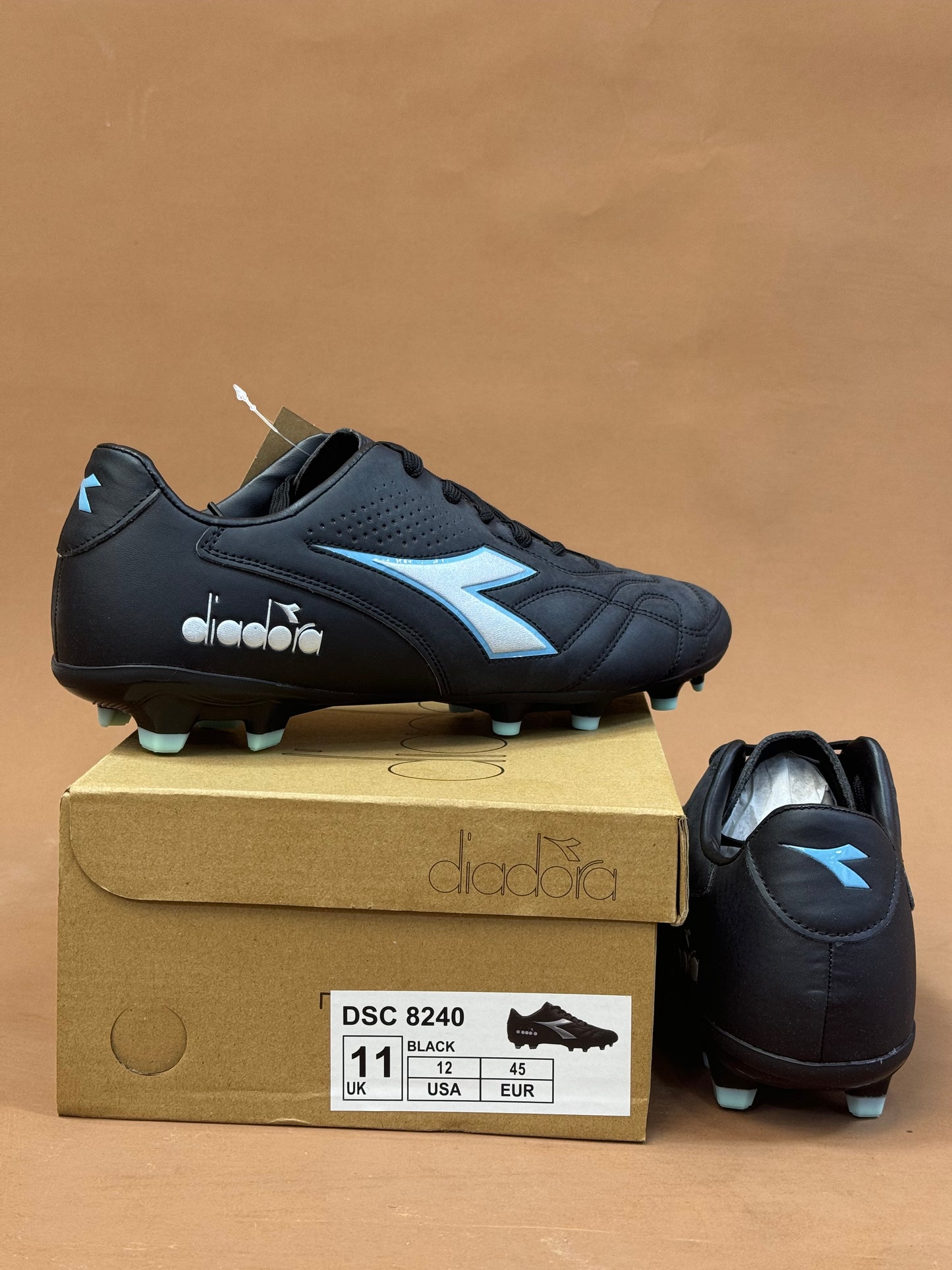 Diadora soccer boots in black