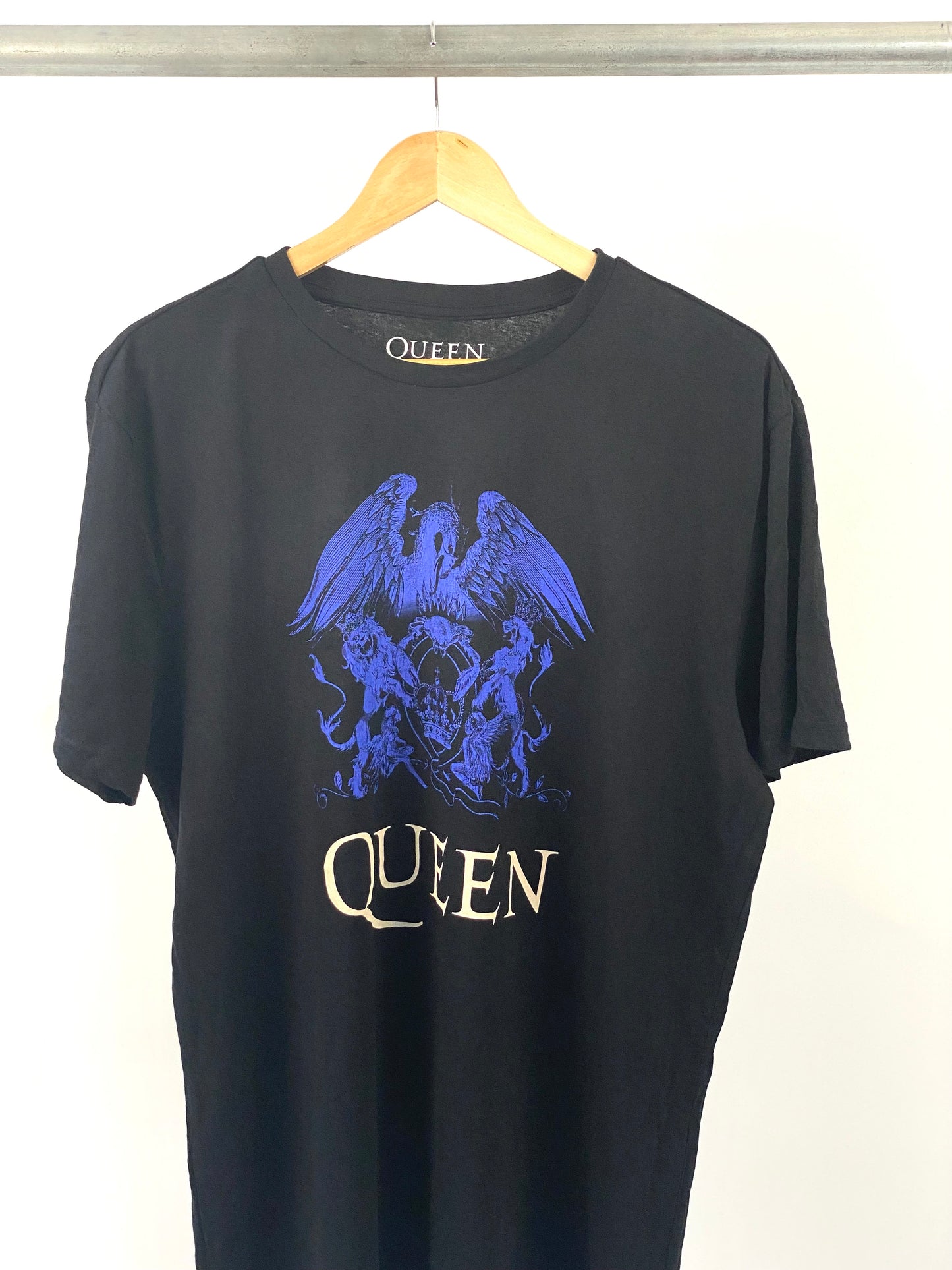 Queen tee