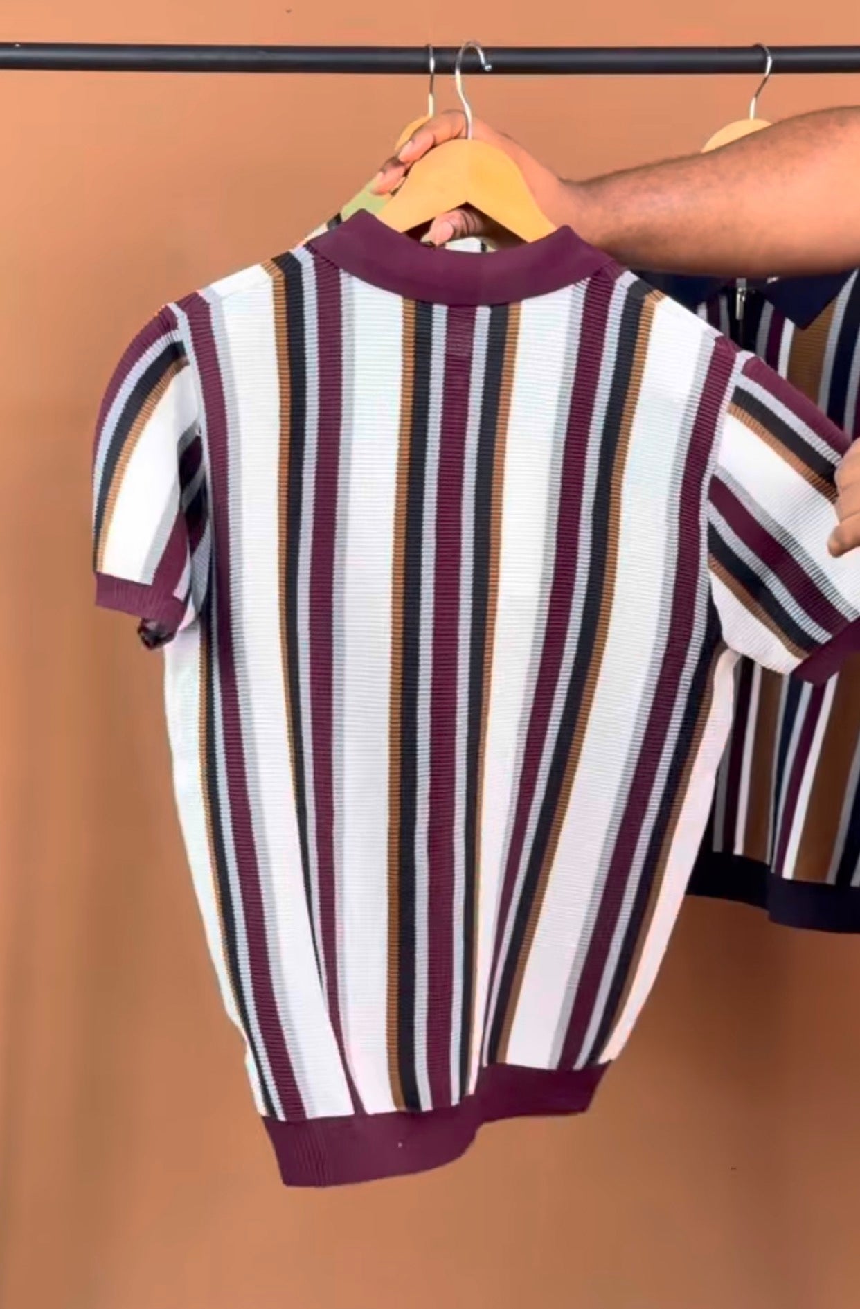 KNITTED POLO STRIPE ZIP SHIRT