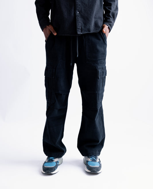 Cargo pant in black 01