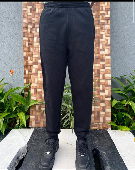Admiral plain black jogger pant