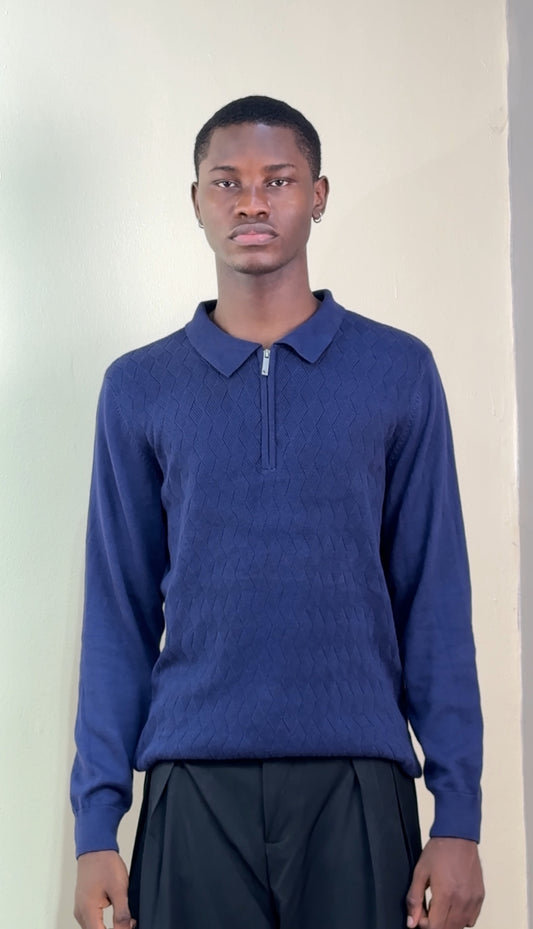 KNITTED SWEATSHIRT